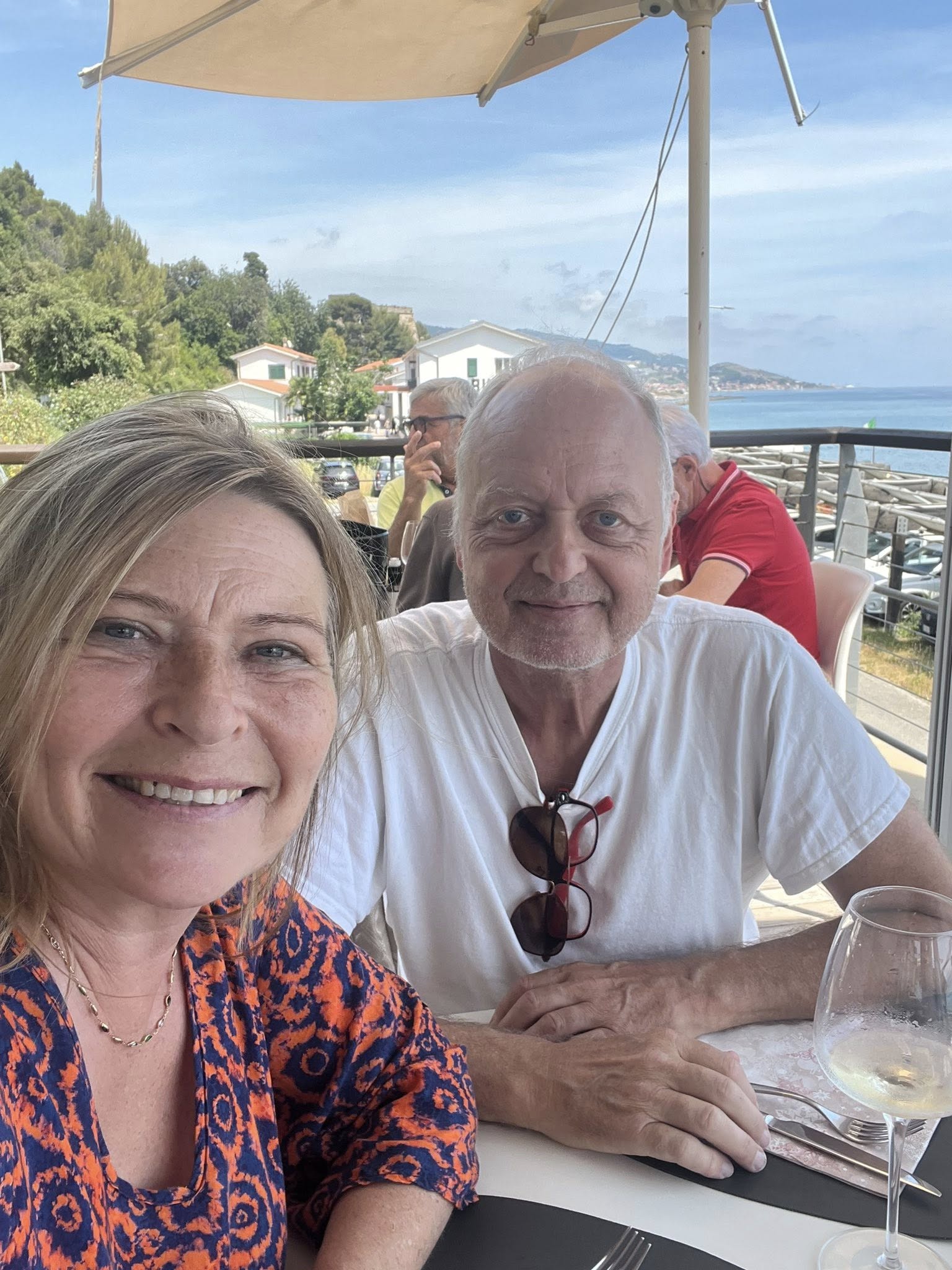Bent and Iwona Bjerre in front of their villa
